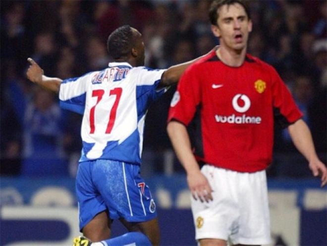 战术策略的 战术策略的